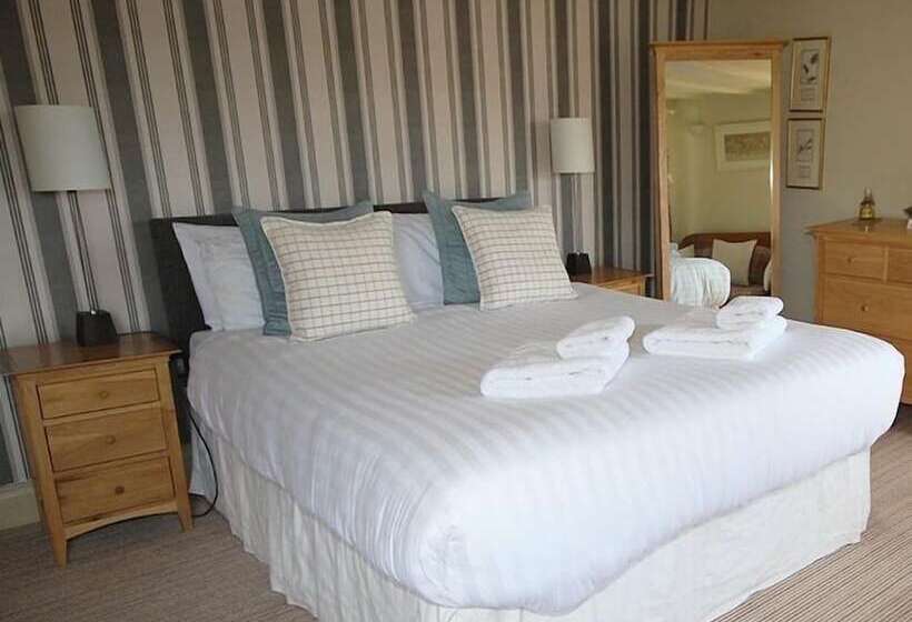 Отель Royal Oak Inn