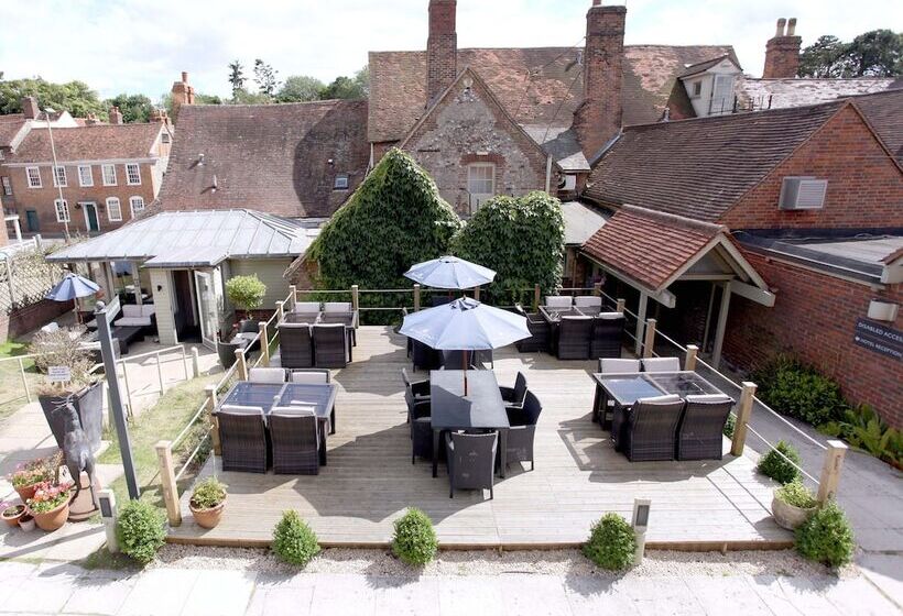 בית מלון כפרי The White Hart