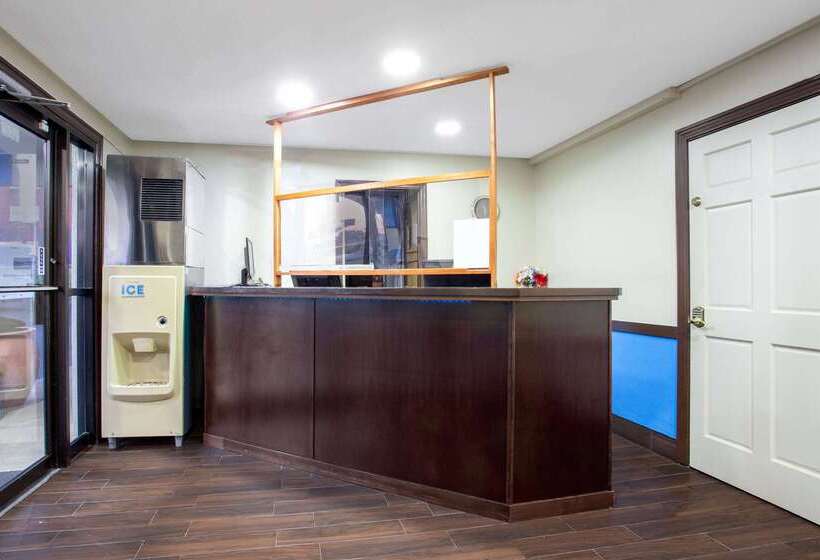 בית מלון כפרי Travelodge By Wyndham Richmond In