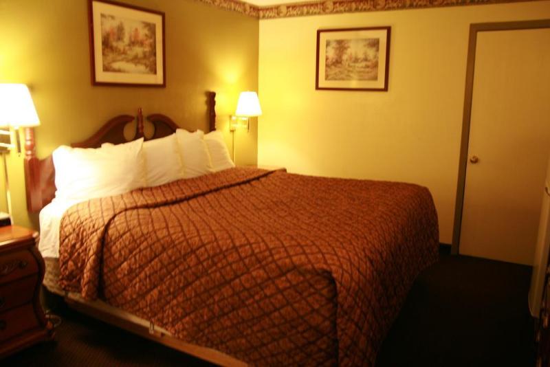 בית מלון כפרי Travelodge By Wyndham Richmond In