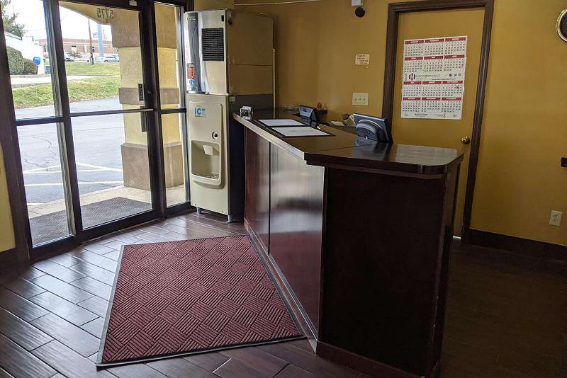 בית מלון כפרי Travelodge By Wyndham Richmond In