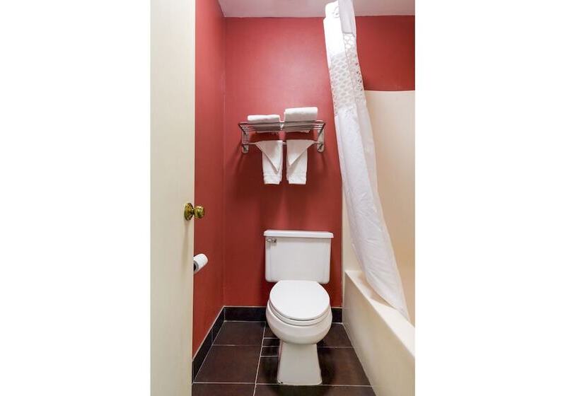 בית מלון כפרי Travelodge By Wyndham Richmond In