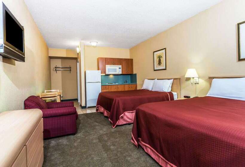فندق Travelodge Suites By Wyndham Lake Okeechobee