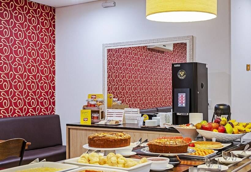 酒店 Camboriu Express