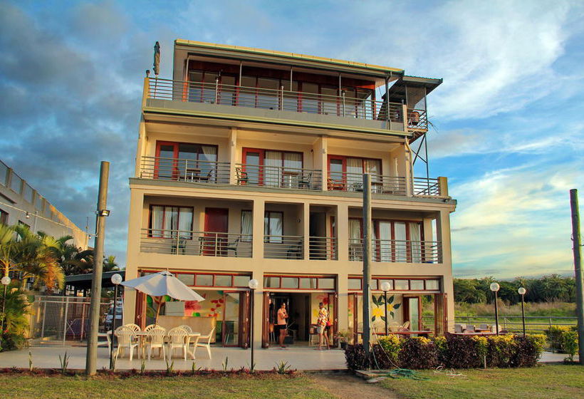 Отель Tropic Of Capricorn