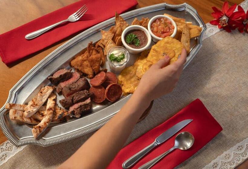 هتل Villa Florencia