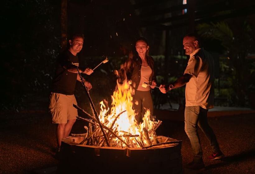 هتل Villa Florencia