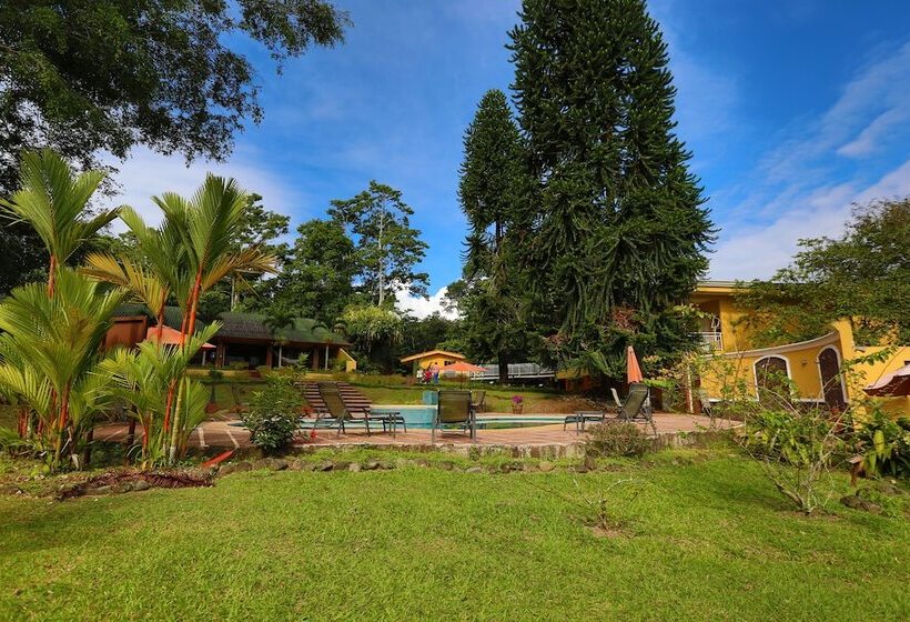 هتل Villa Florencia