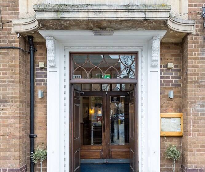 ホテル White Hart, Newmarket By Marston's Inns