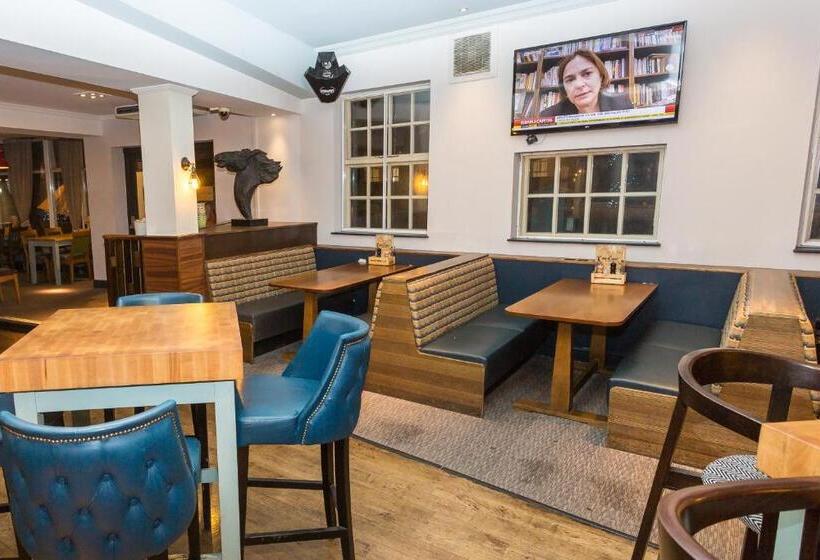 酒店 White Hart, Newmarket By Marston's Inns