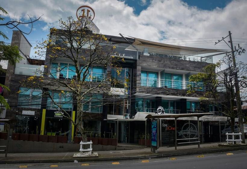 호텔 Zi One Luxury