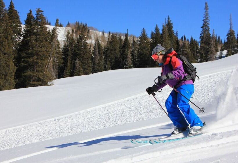 منتجع The Lodge At Eagle Crest
