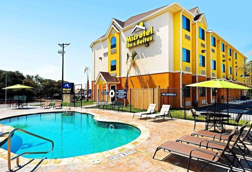 Microtel Inn & Suites By Wyndham New Braunfels I 35