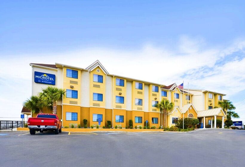 Microtel Inn & Suites By Wyndham New Braunfels I 35