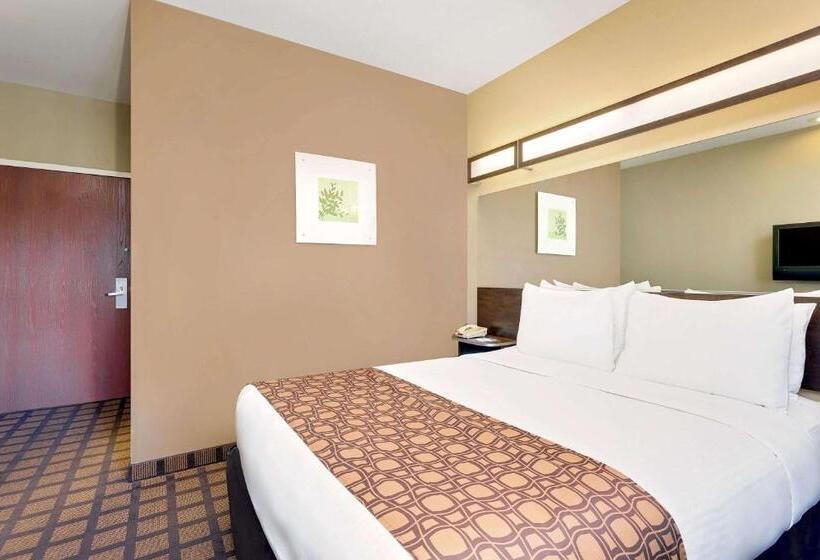 Microtel By Wyndham Perry National Fairground Area I 75