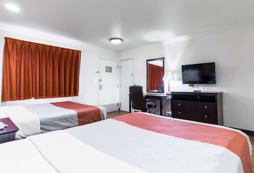 Отель Studio 6 Mojave, Ca   Airport