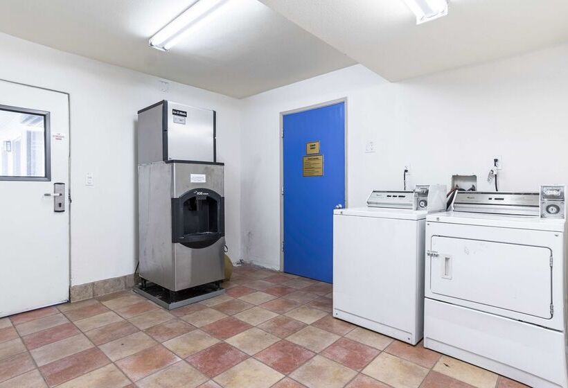 Отель Studio 6 Mojave, Ca   Airport