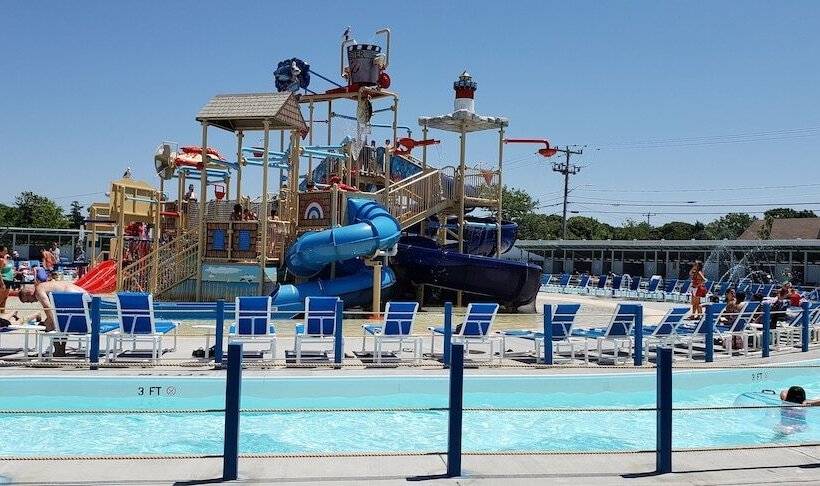모텔 Cape Cod Family Resort And Parks