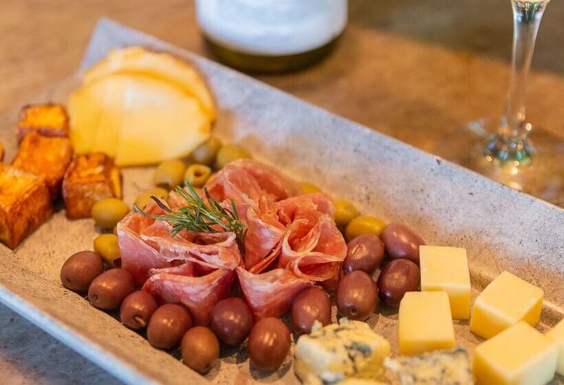 Ritz Suites Grand Hotel Boutique