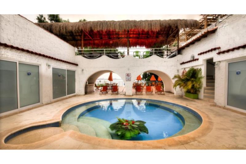 Santorini Casablanca