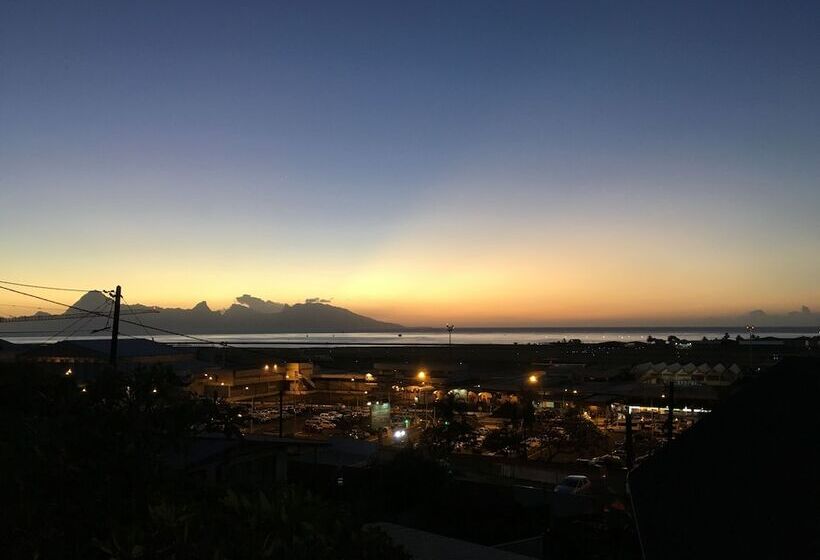 Tahiti Airport Motel