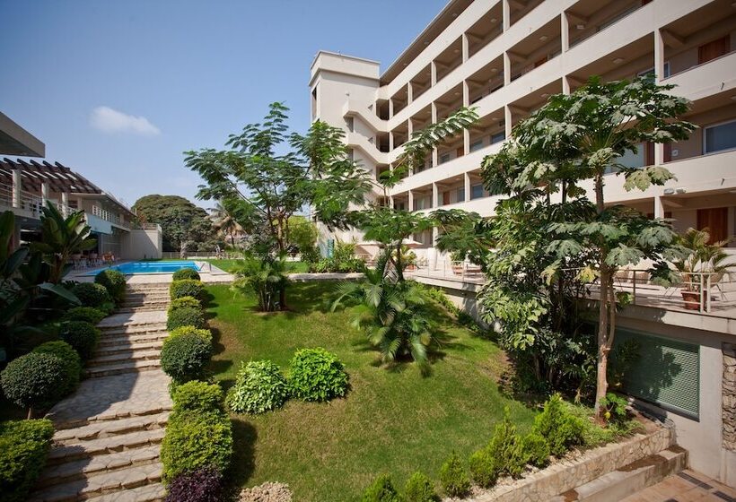 Aparthotel Mil Cidades