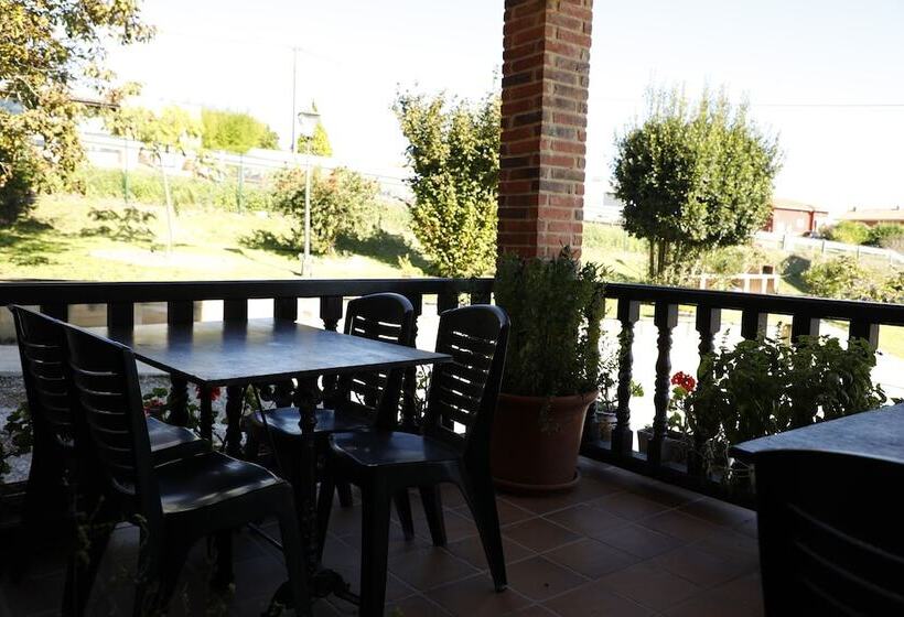 Apartamentos La Gloria