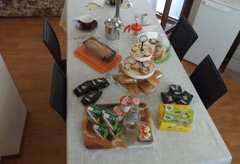 تختخواب و صبحانه Affittacamere La Tartaruga