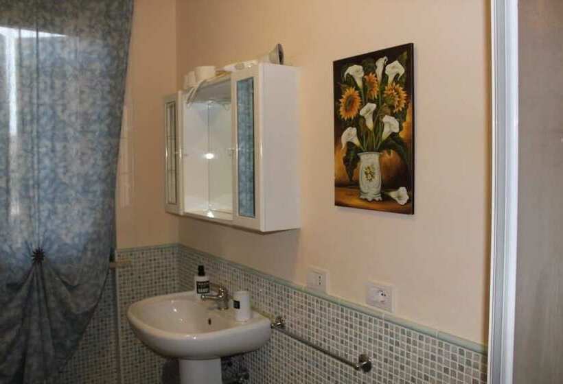 تختخواب و صبحانه Affittacamere La Tartaruga