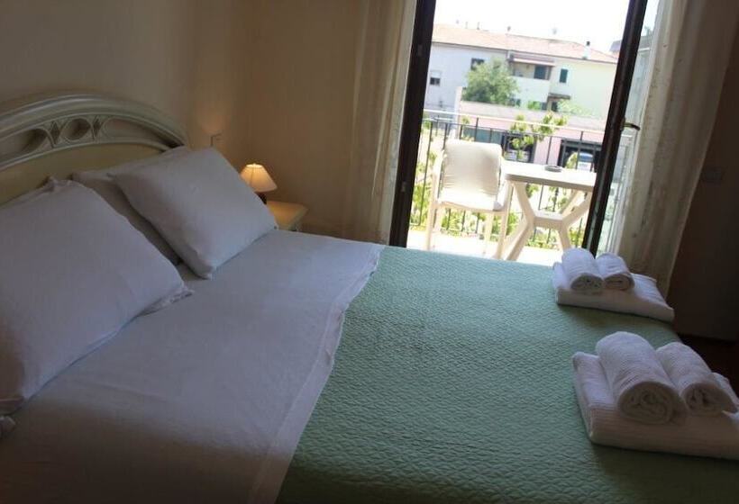 تختخواب و صبحانه Affittacamere La Tartaruga