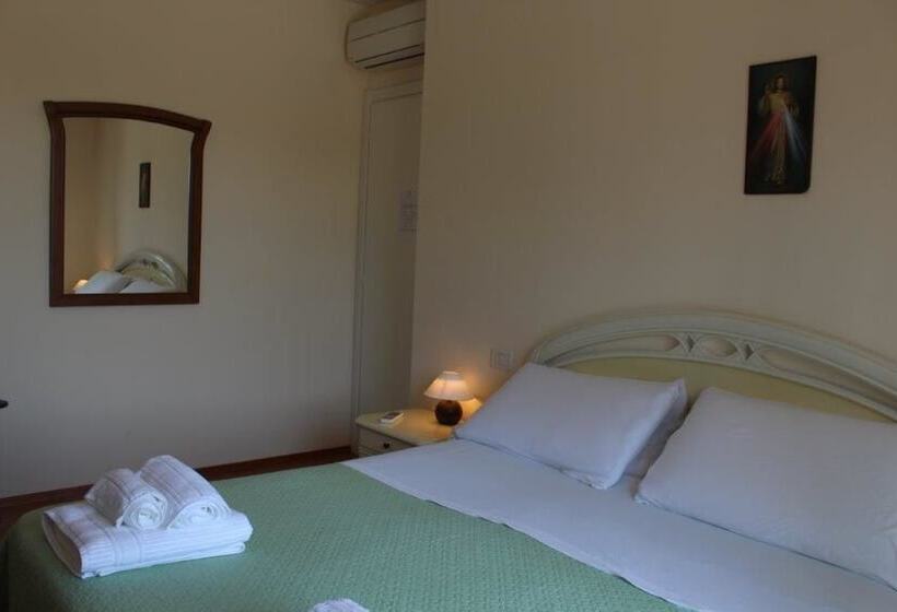 تختخواب و صبحانه Affittacamere La Tartaruga