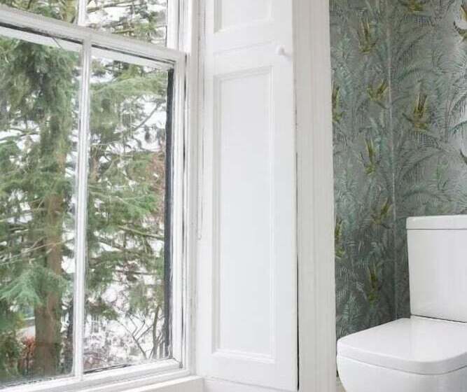 ベッドアンドブレックファースト Latimer House