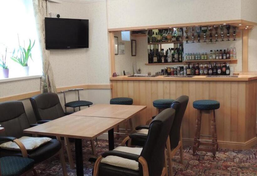 민박 Paignton Court