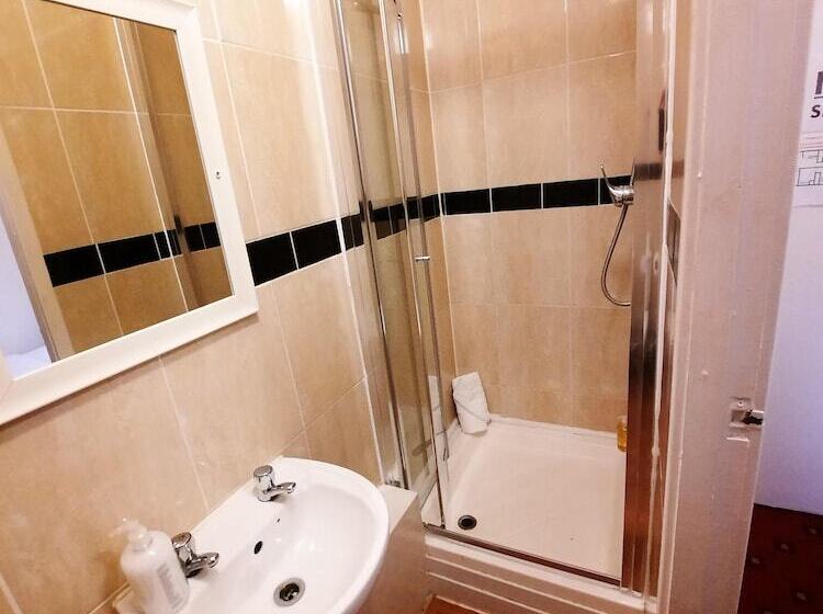 צימר Pebbles Guest House