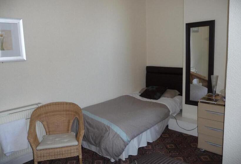 ベッドアンドブレックファースト The Warwick Southport