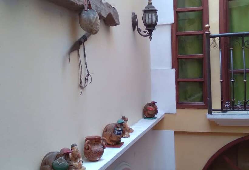 مبيت وإفطار Villa Florencia Centro Histórico