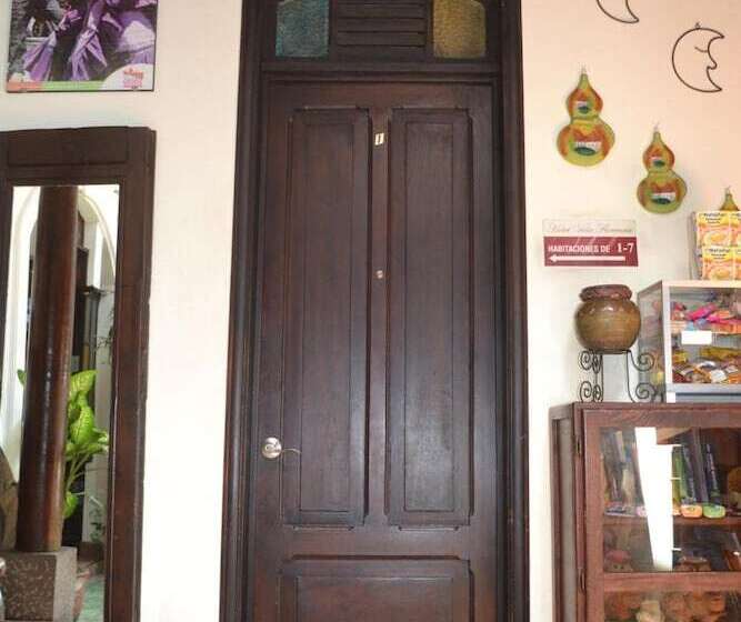 مبيت وإفطار Villa Florencia Centro Histórico