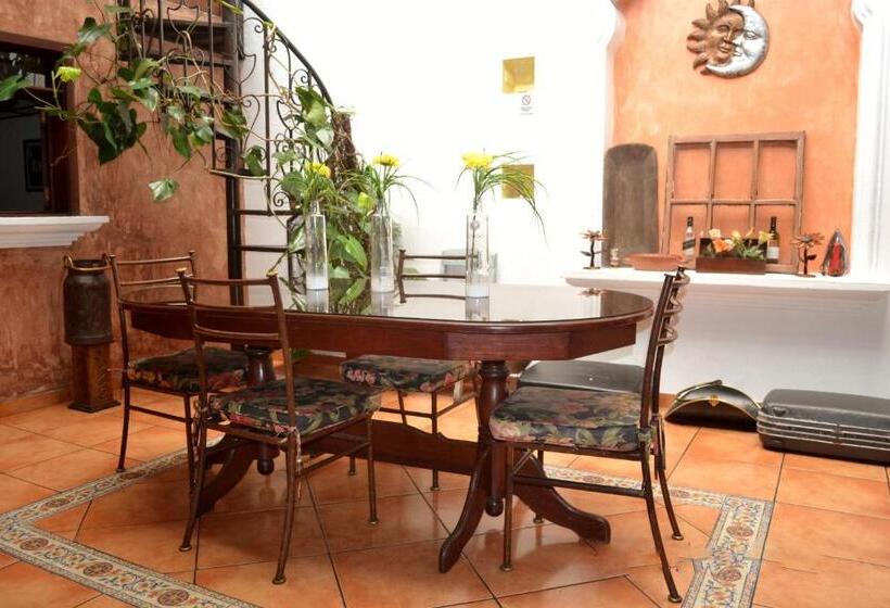 مبيت وإفطار Villa Florencia Centro Histórico