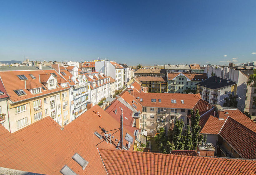 Boulevard City Panzió   Self Check In