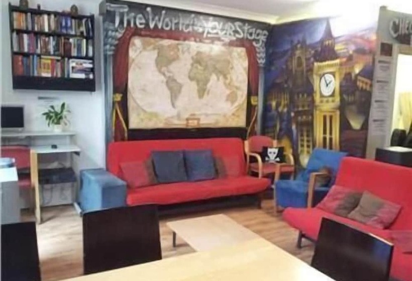 Central Hotel   Hostel