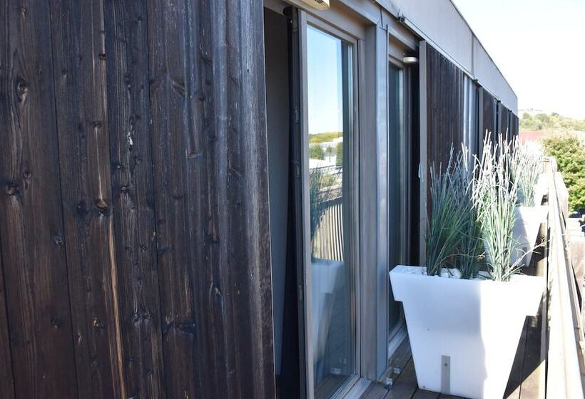 هتل Adonis Lyon Dock Ouest