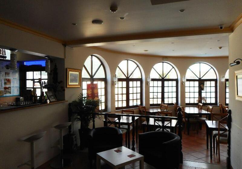 ホテル Agua Marinha Rosa