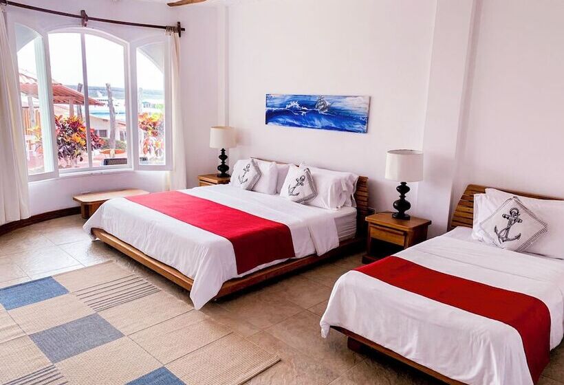 هتل Angermeyer Waterfront Inn