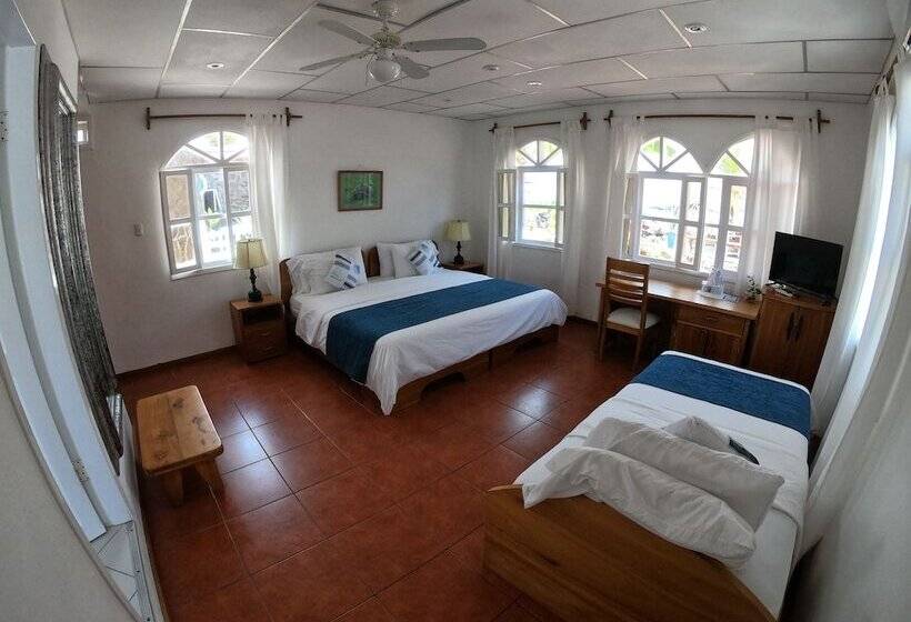 هتل Angermeyer Waterfront Inn