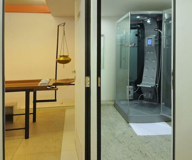 هتل Apple Country Resorts   A Vegetarian Place