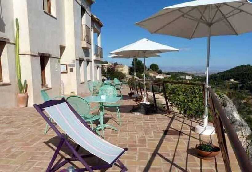 فندق Bajo El Cejo