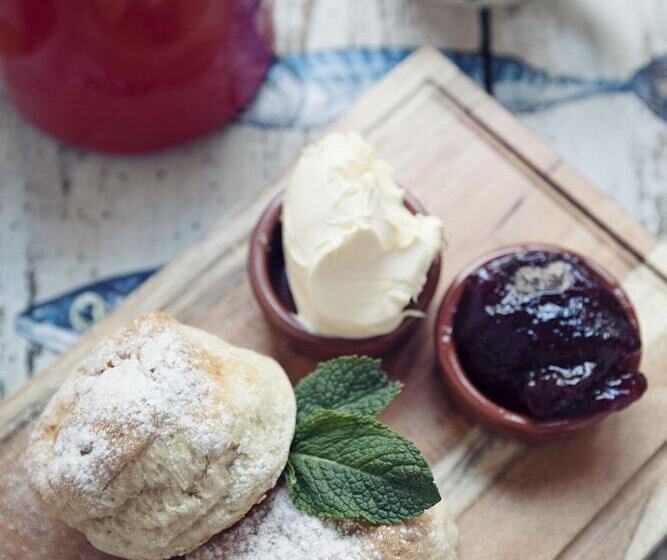 هتل Bayards Cove Inn