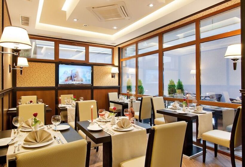 בית מלון כפרי Best Western Plus Bristol