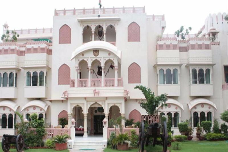 Hotel Bharat Mahal Palace
