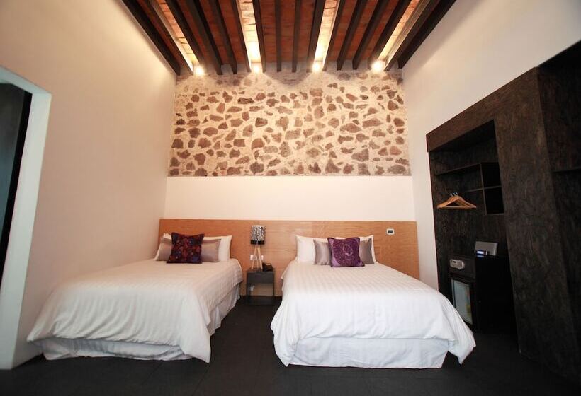 Отель Boutique Mo17